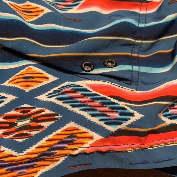 Body Glove Voodoo Aztec Print board shorts - Picture 11 of 12